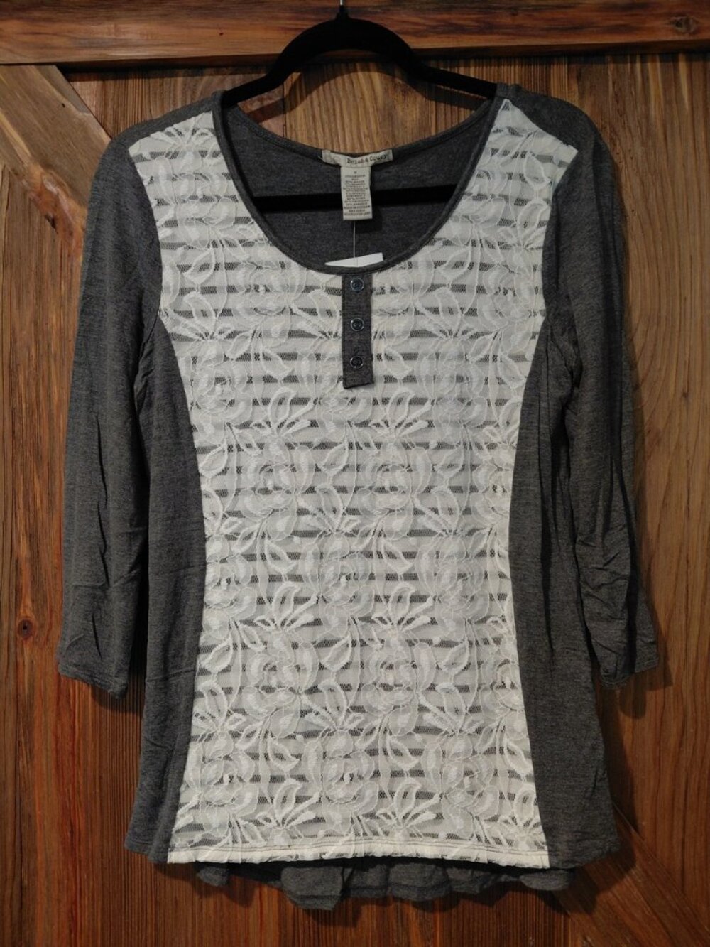 Belah & Codey Womens Small Gray White Lace Top 3/4 Sleeve Henley NWT